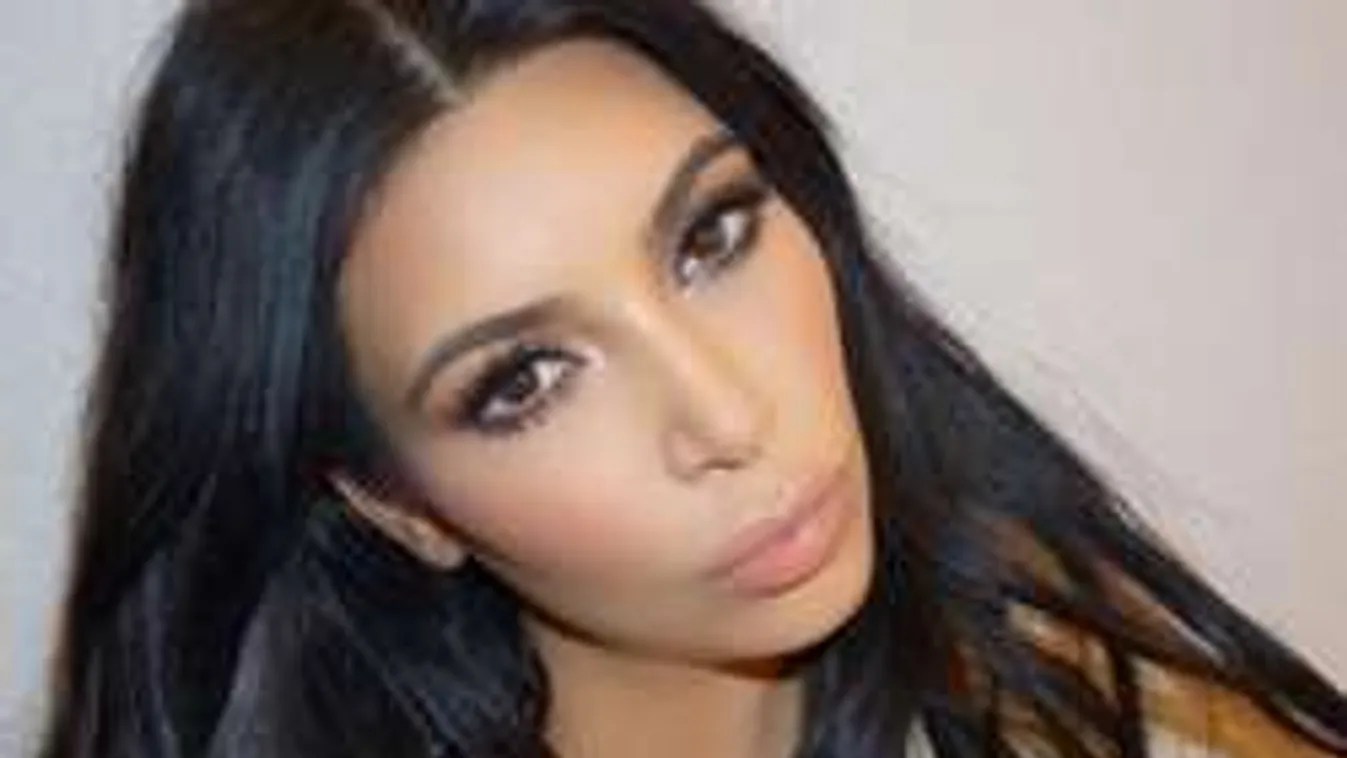 Itt az első fotó Kim Kardashian második babájáról!