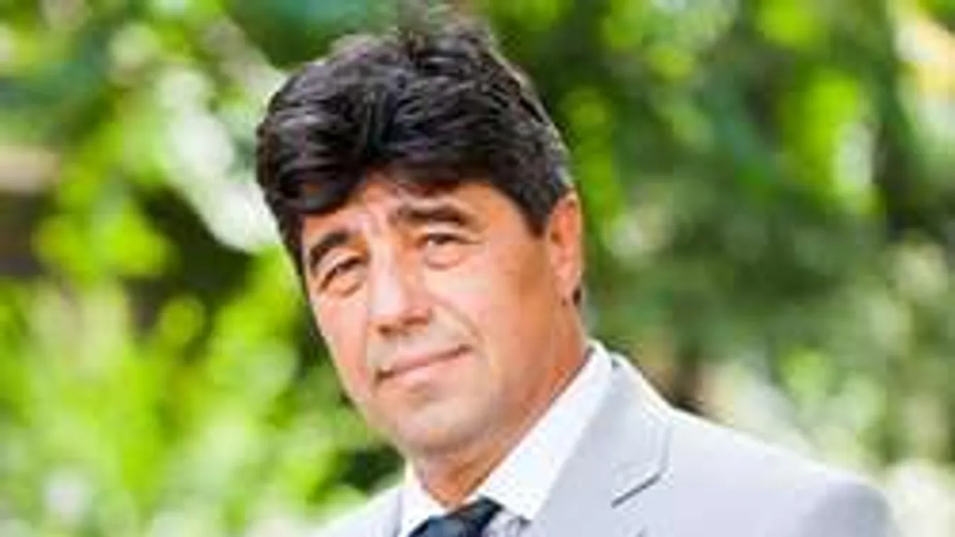 Ezért mehetett tönkre a népszerű magyar színész házassága!