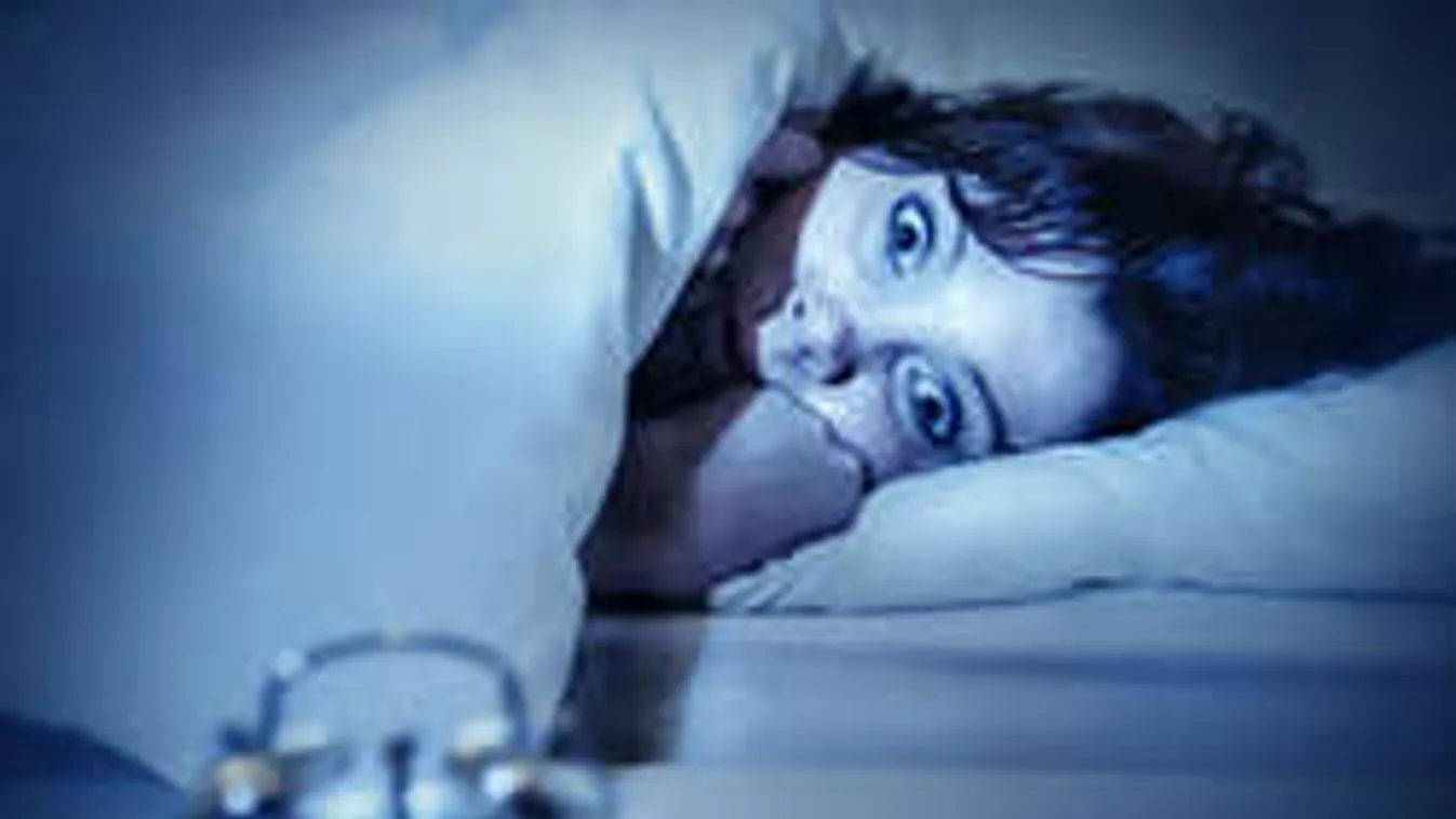 Te jó ég! Ez a betegség fenyegeti a nőket, ha keveset alszanak