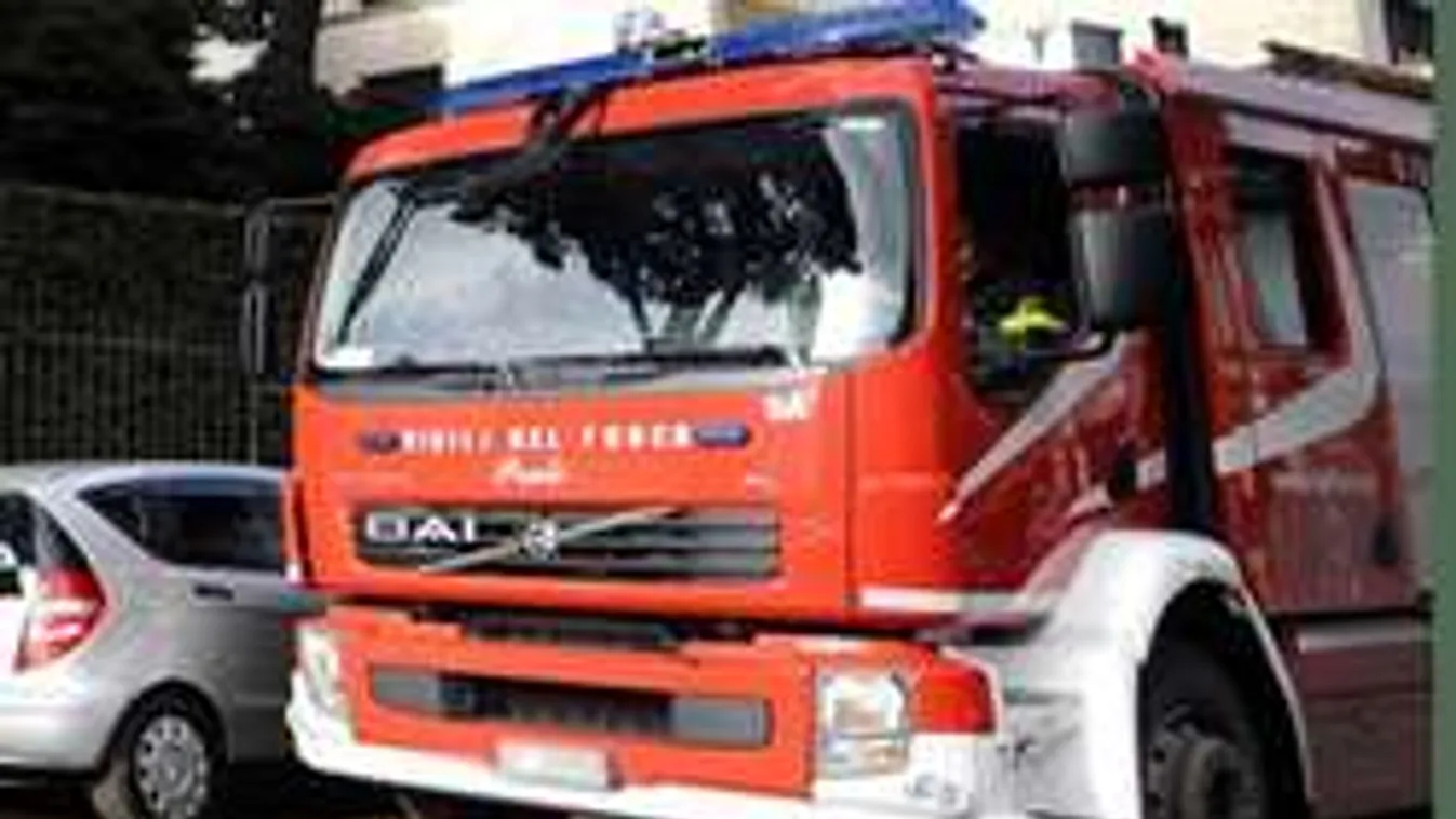 Szex közben bajba került, kihívta a tűzoltókat!