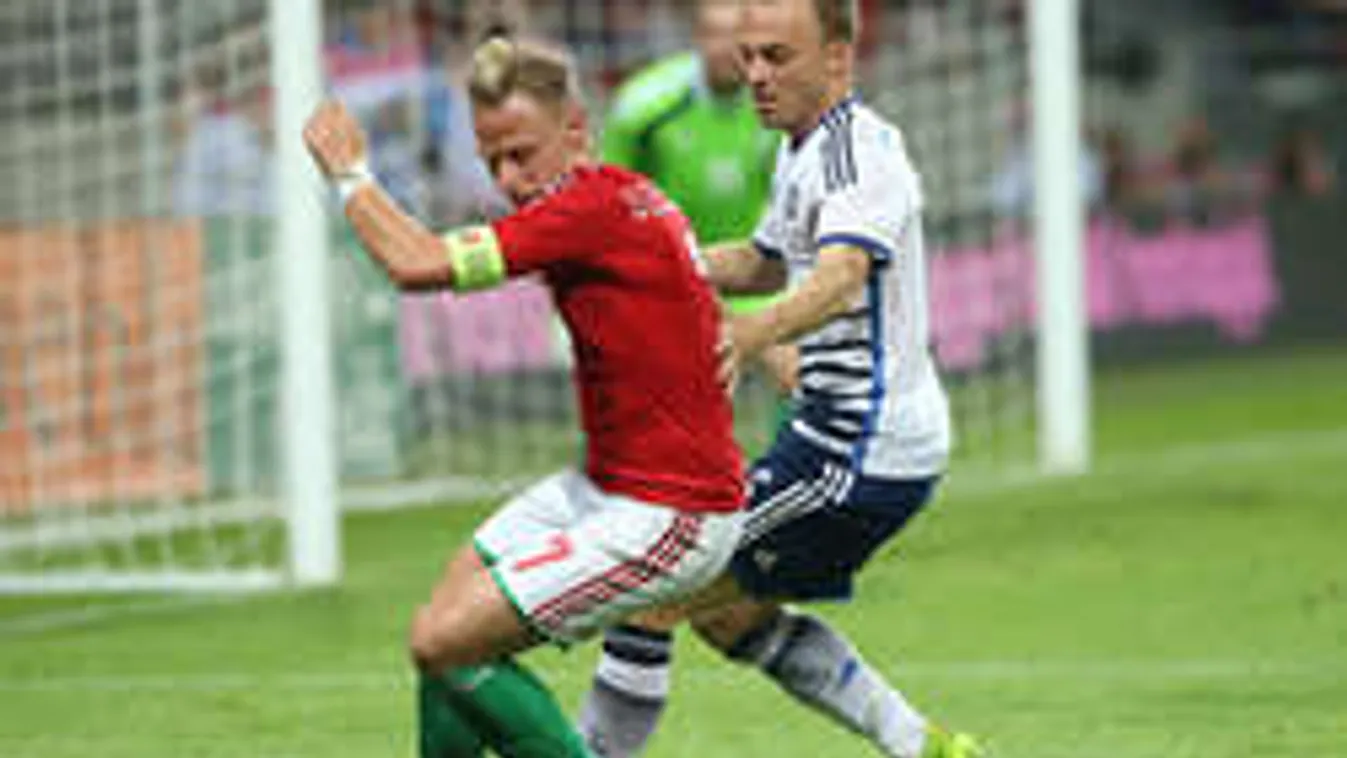 Rendőrök vigyáznak Dzsudzsákékra