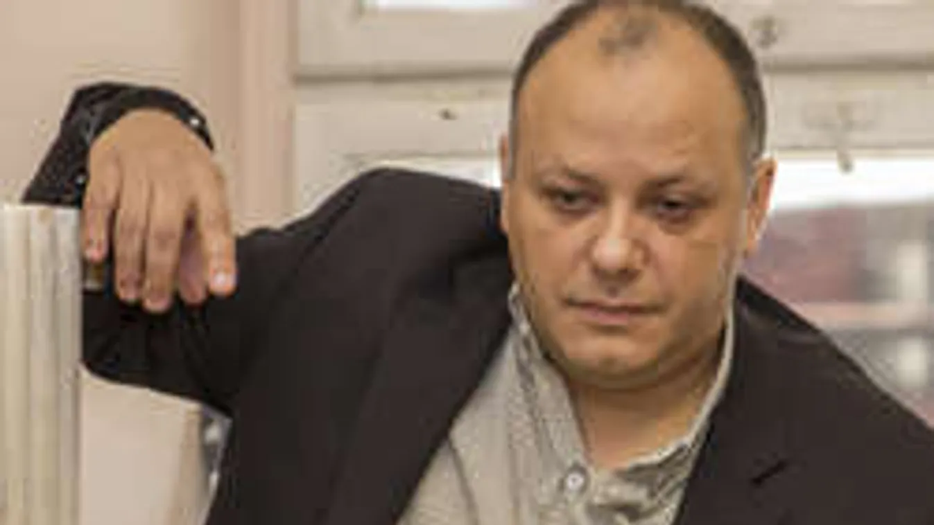 Drámai fordulat: Elvette a gyámügy Damu Rolandék kisbabáját