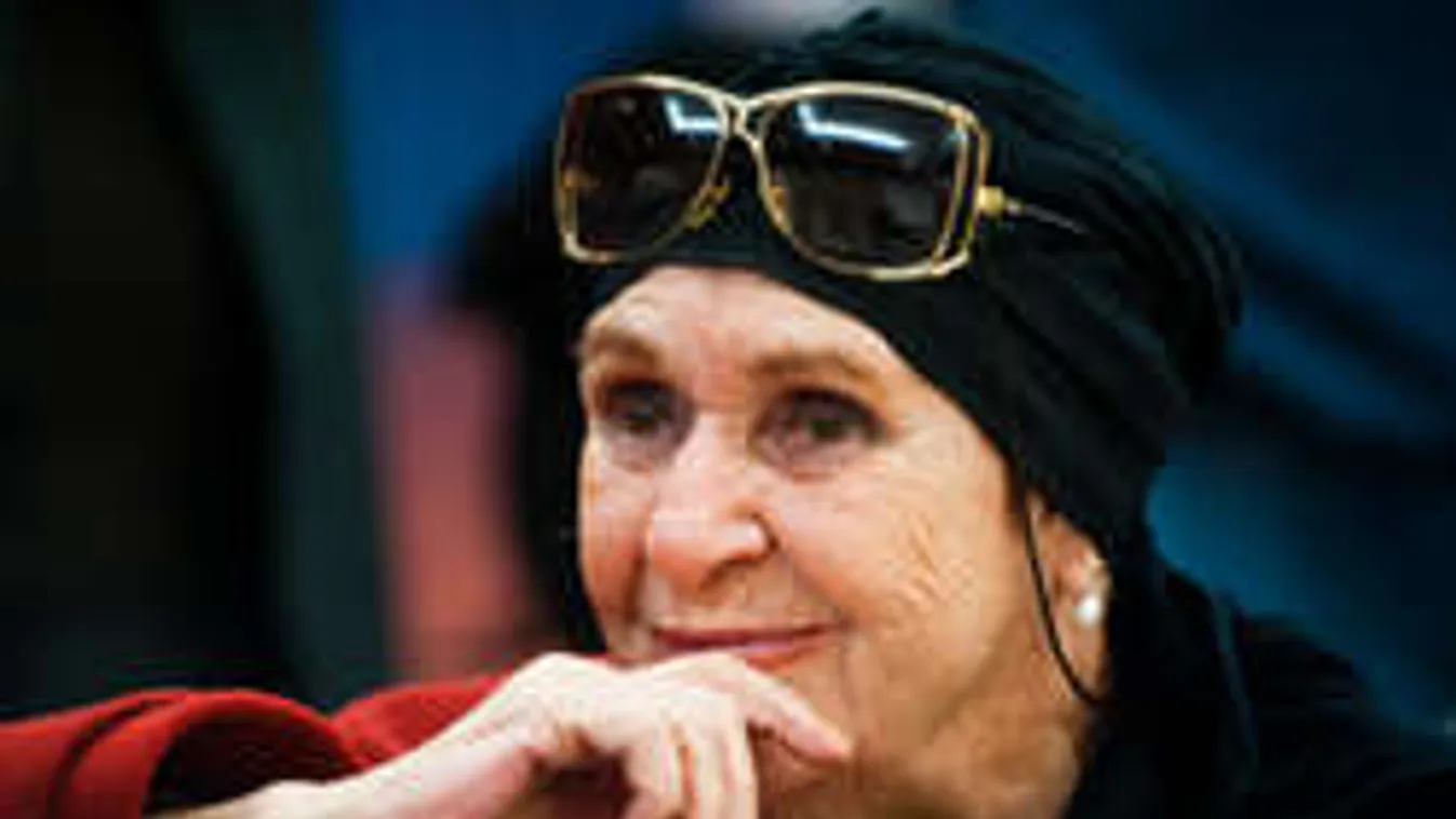 Így búcsúzott író férje  Psota Iréntől