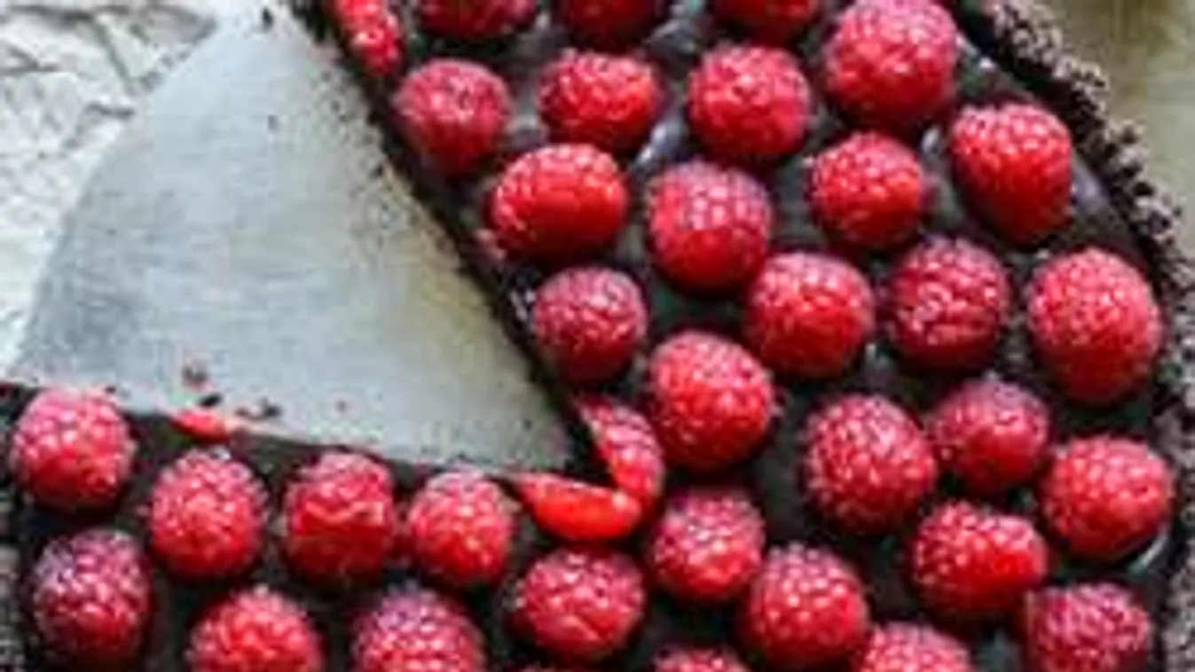 A világ legfinomabb diétás málnatortája és még sütni sem kell!