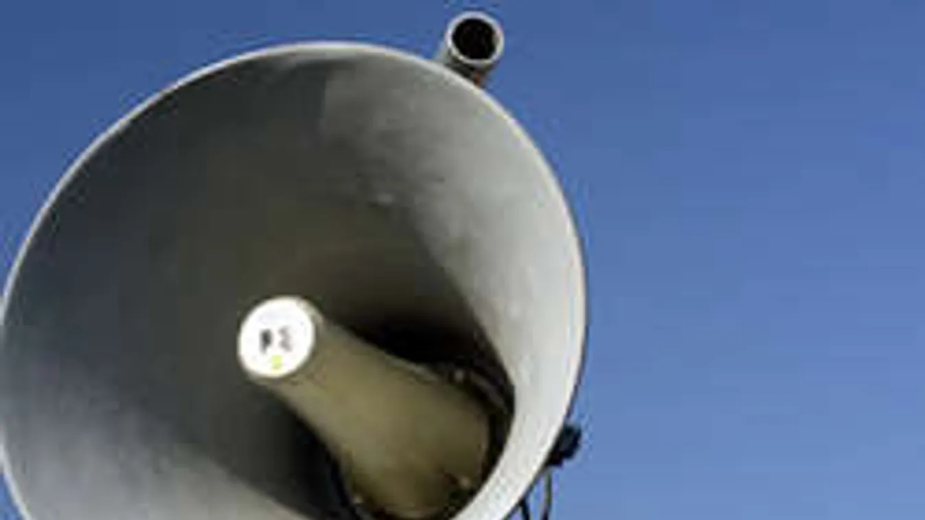 Ezért fújtak katasztrófariadót a szirénák Budapesten!