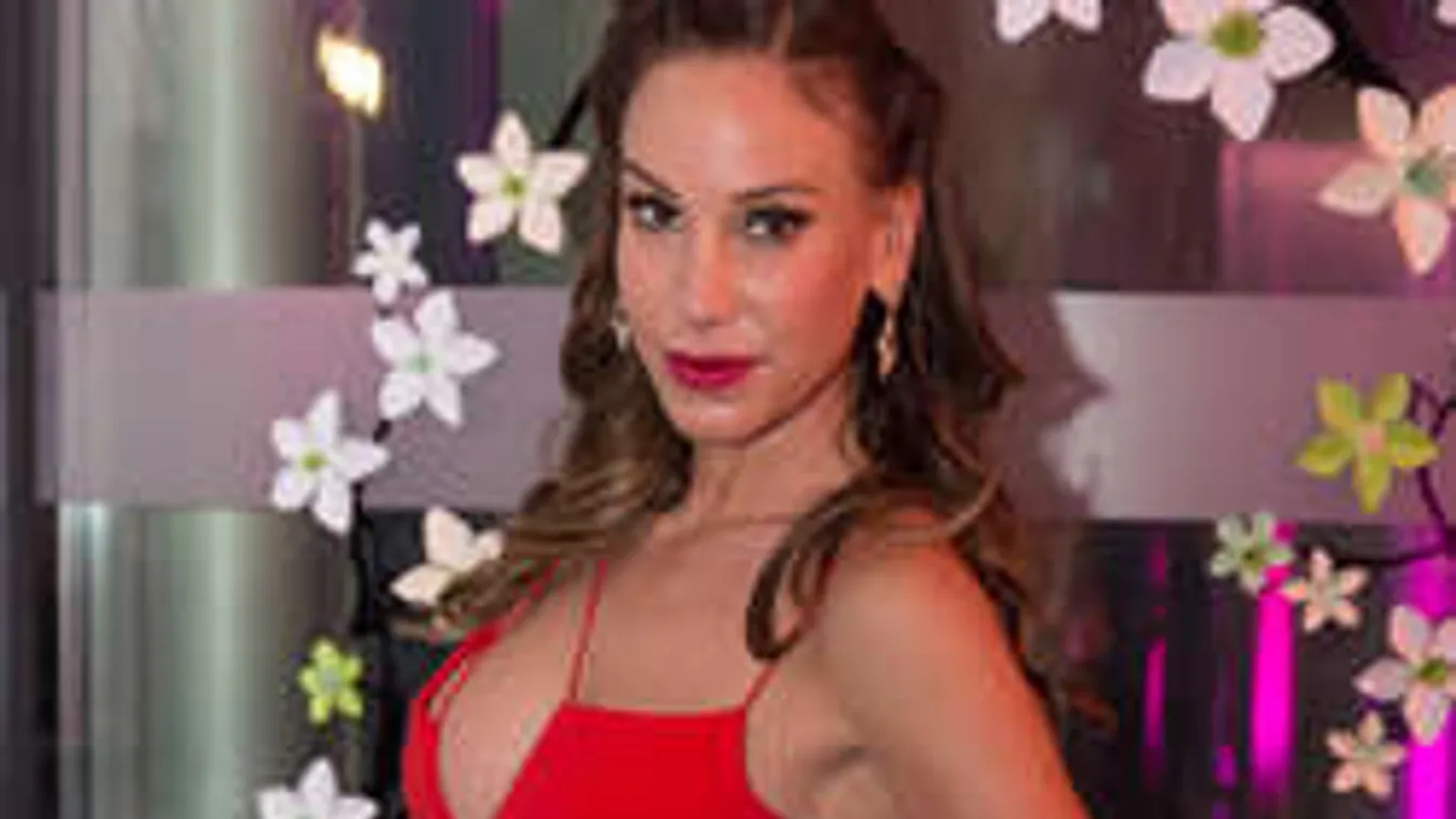 Elképesztő vallomás: Pirulákkal dobja le a kilókat Vajna Tímea! - Fotó