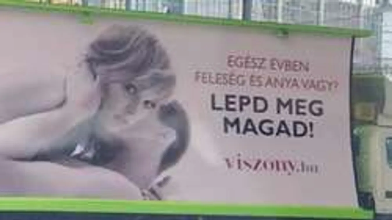 Férjük megcsalására buzdította a nőket egy plakát a nőnapon, Pesten!