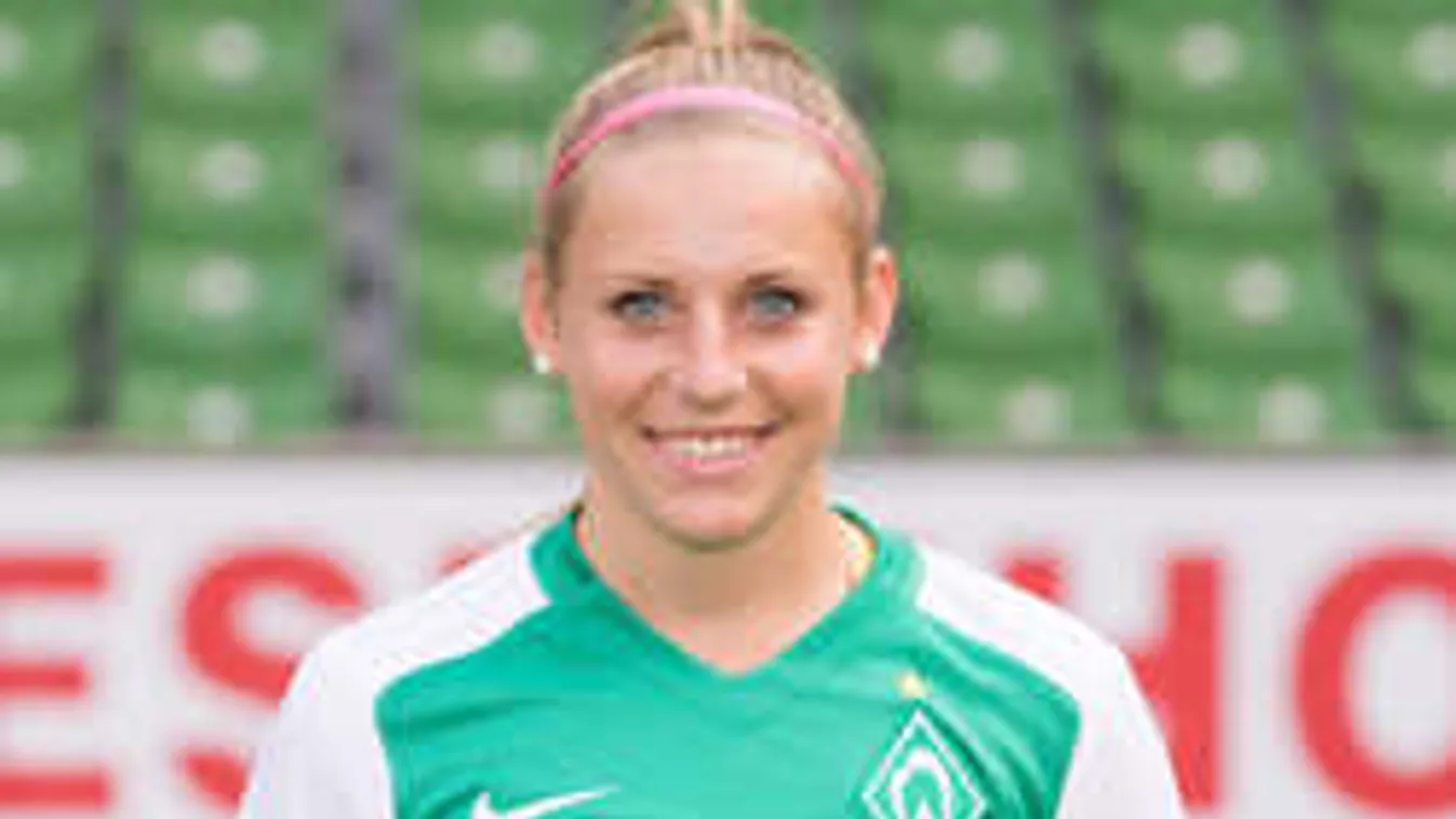 Bukta a jogsit, szőke szépség fuvarozza Kleinheisler főnökét