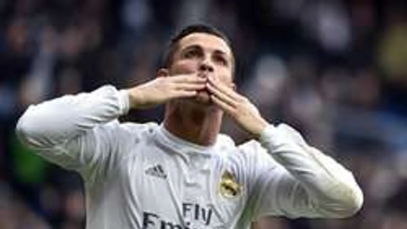 Ronaldo tündéri kisfia elaludt apja mesternégyese közben - fotó