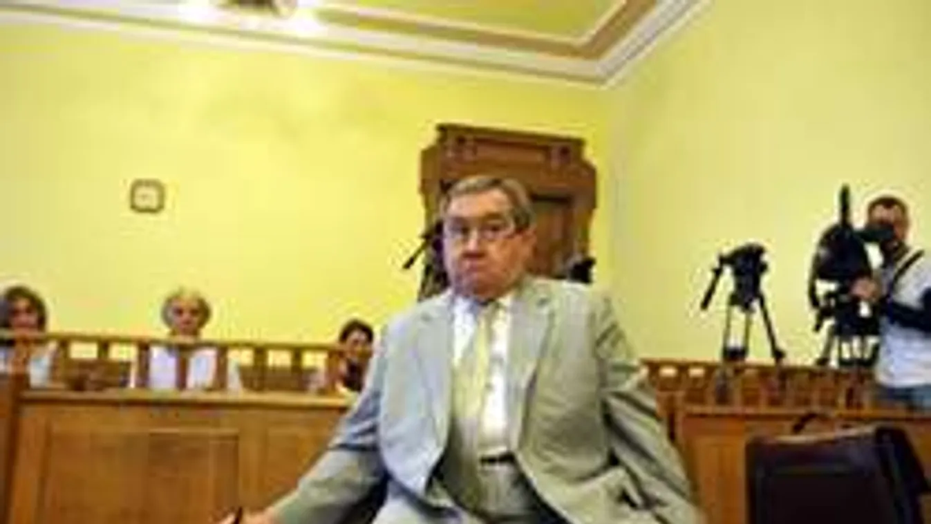 Hirtelen szívrohamban hunyt el Kiss Ernő!