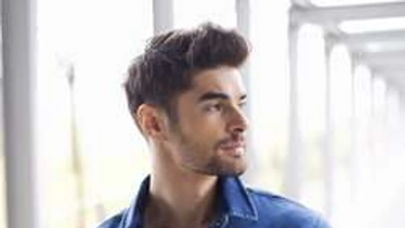 A sikerre rámehet Freddie párkapcsolata