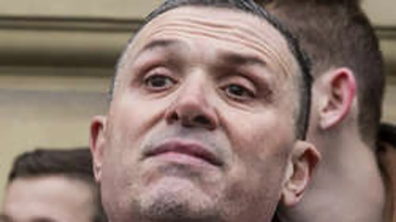 Kitálalt a testvére Lagzi Lajcsi pszichológiai kezeléséről!