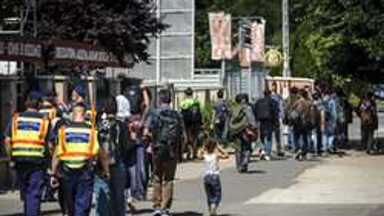 Migránsok tömegverekedése Kiskunhalason, 30 ember ütötte egymást!