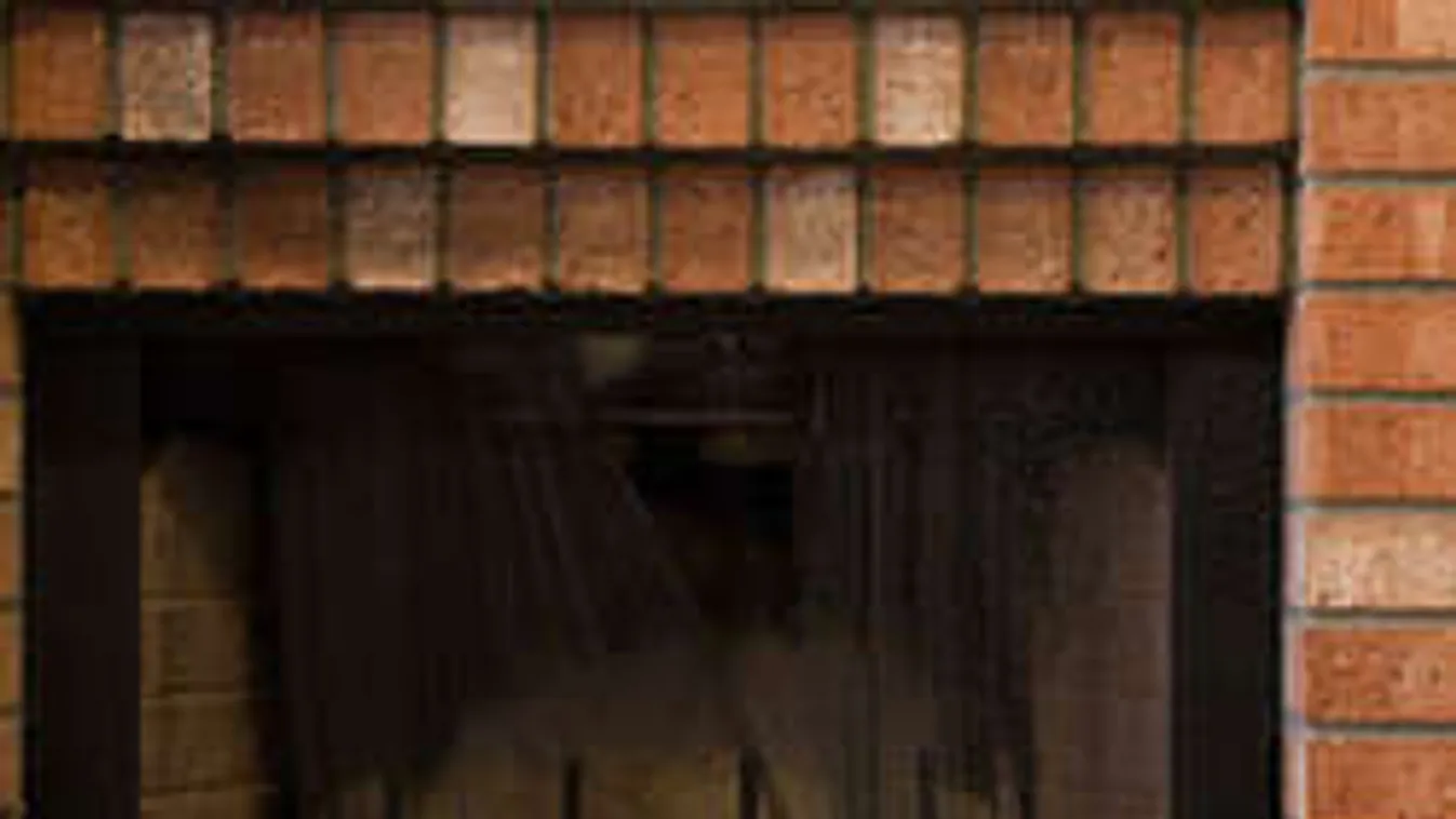 Egy vagyon lapult a kandalló mögött