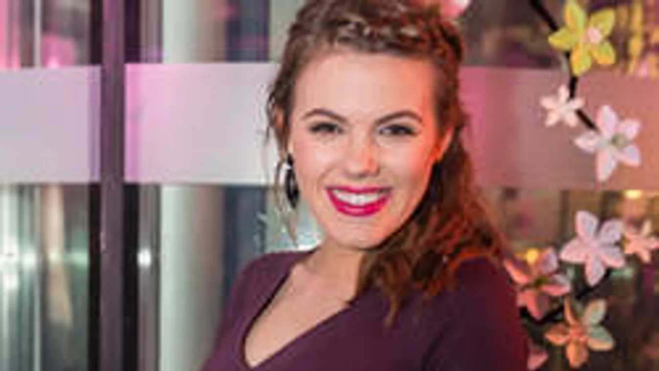 Hirtelen óriásit nőtt Csobot Adél pocakja! Mekkora lesz a baba? - fotó