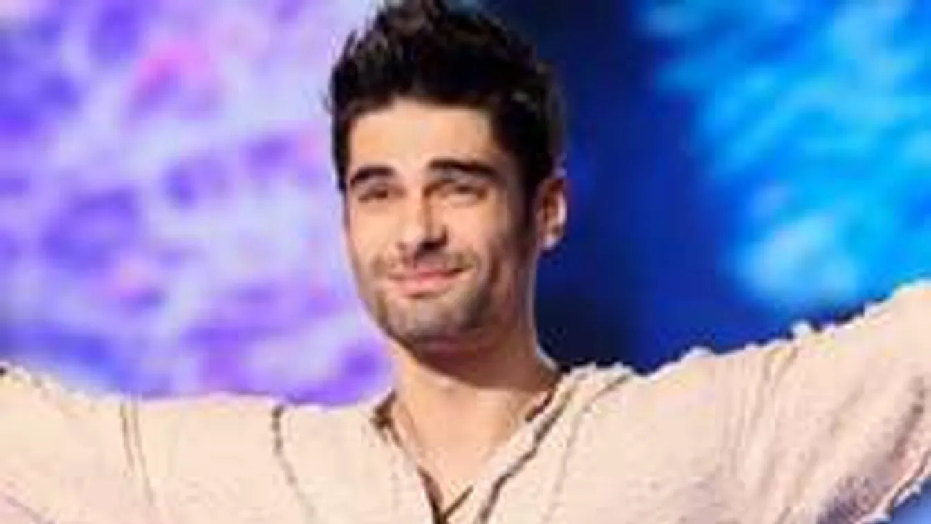 Ki és miért töröltette le Freddie meztelen videóját az internetről?