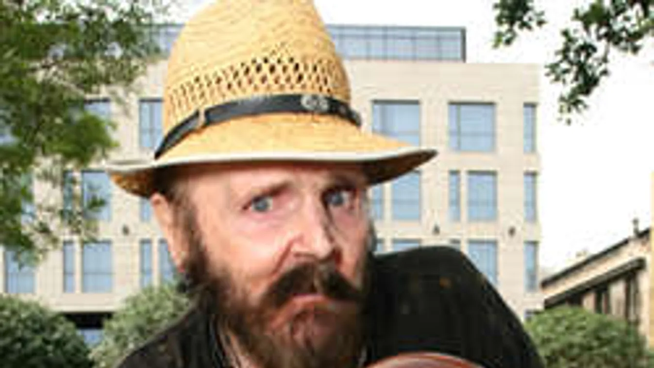 Som Lajos kiakadt Karda Bea esküvőjétől