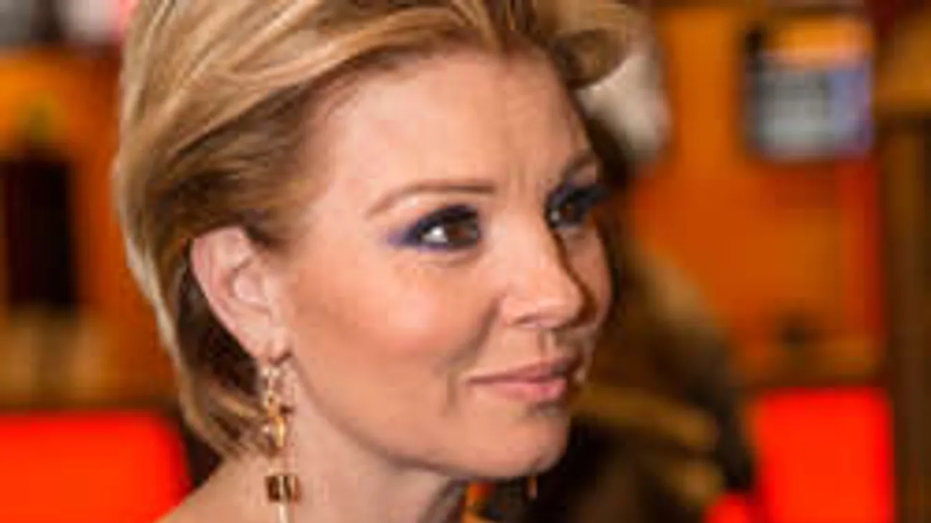 Claudia cáfolja a pletykákat: Még nem gyűrűs menyasszony