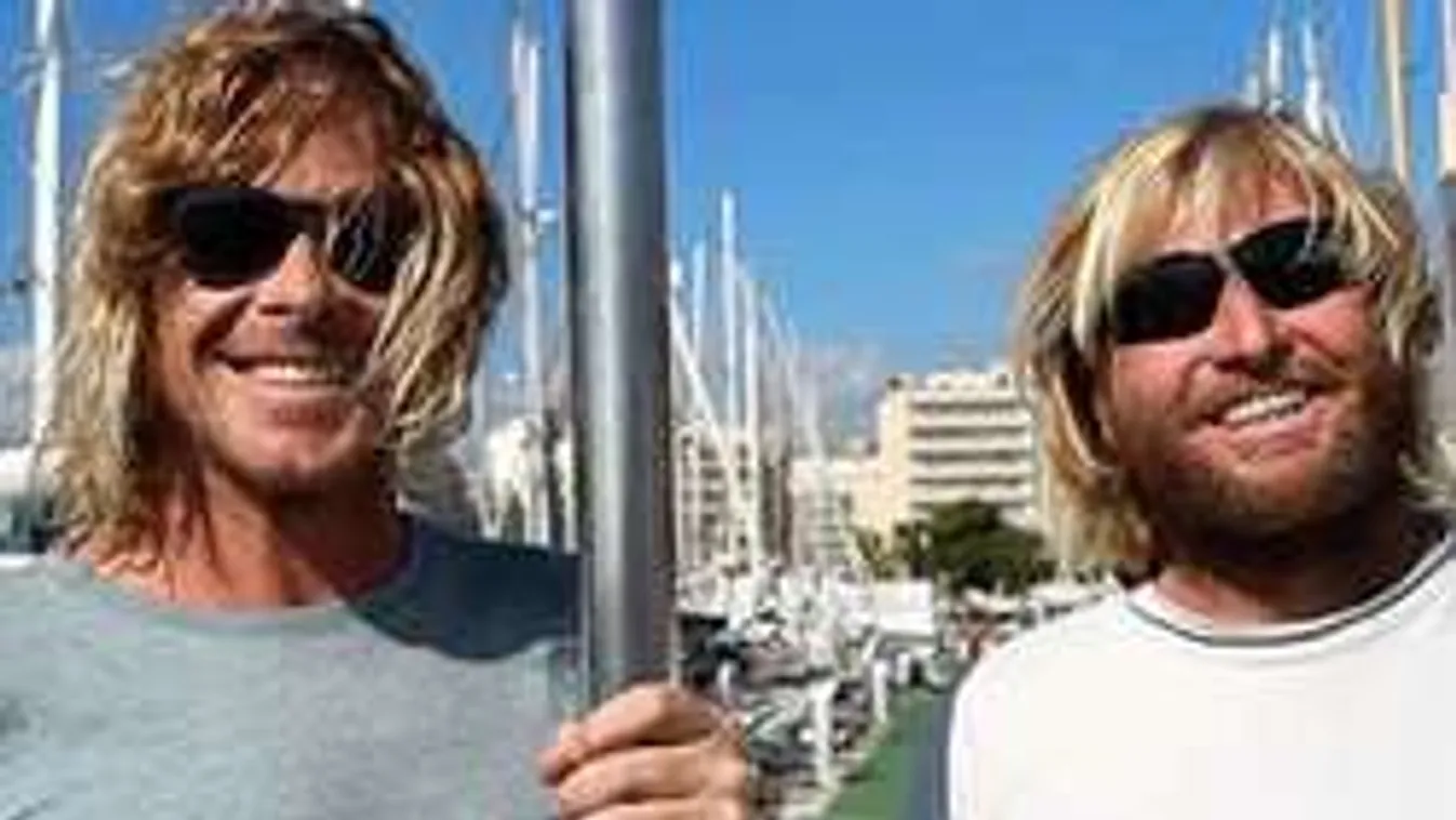 Úszó kukákkal tisztítanák meg szörfösök az óceánokat