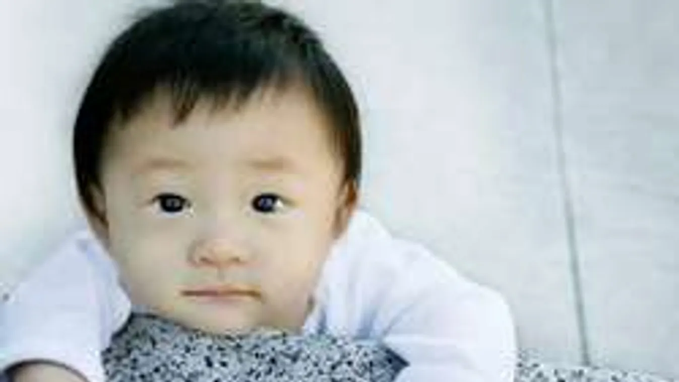 Facebookon adta el saját kisbabáját, ne tudd meg, mit vett az árából