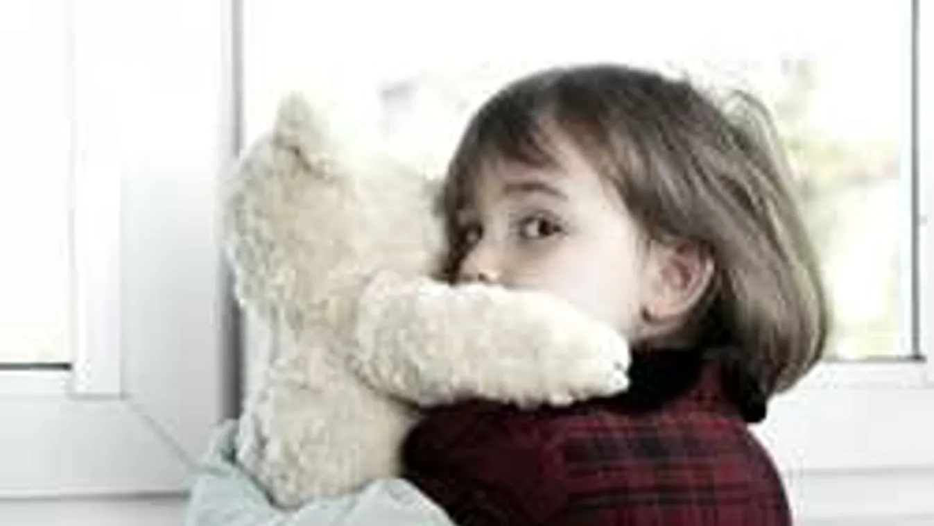 Négy éves kislányt ütött le az esztergomi buszpályaudvaron egy ittas férfi