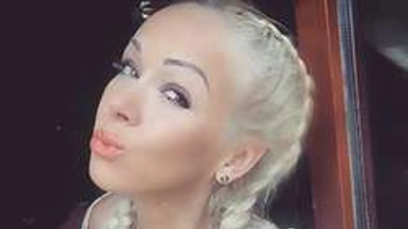 Örülj te is a jó időnek a magyar bombázó gigadekoltázsával! - Fotó