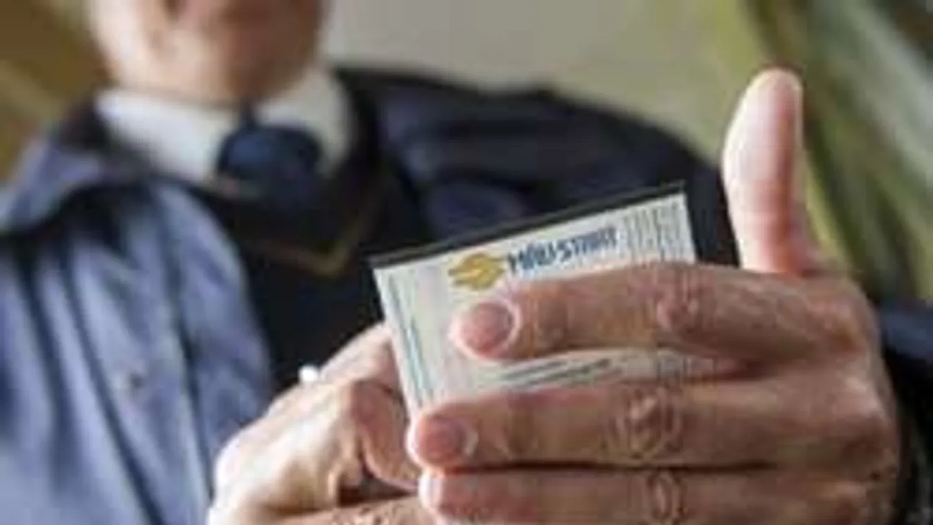 Nem volt jegye, szájba vágta az ellenőrt!