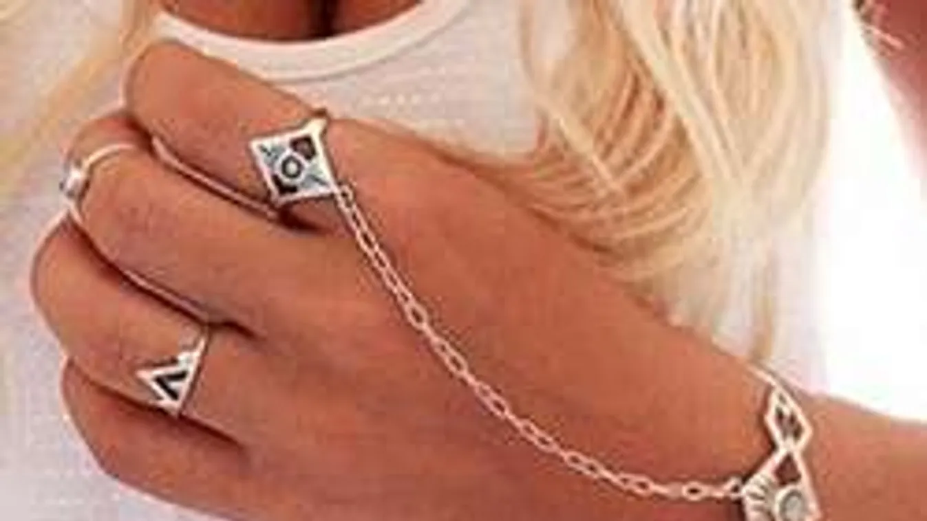 Szexi kezet akarsz? Verd láncra a gyűrűdet