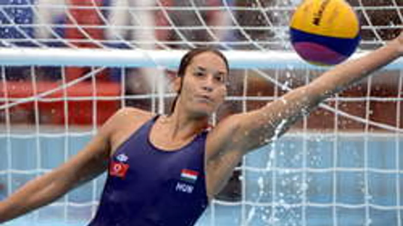 Ronaldónak szurkolt a szexi magyar kapus - Fotó