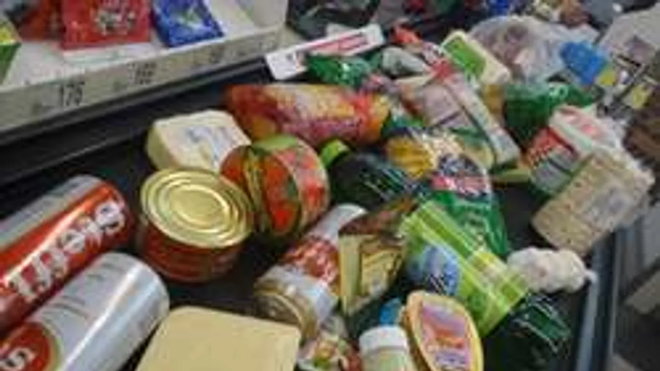 Ilyen durván kifosztják a boltokat a magyarok a hosszú hétvége előtt!