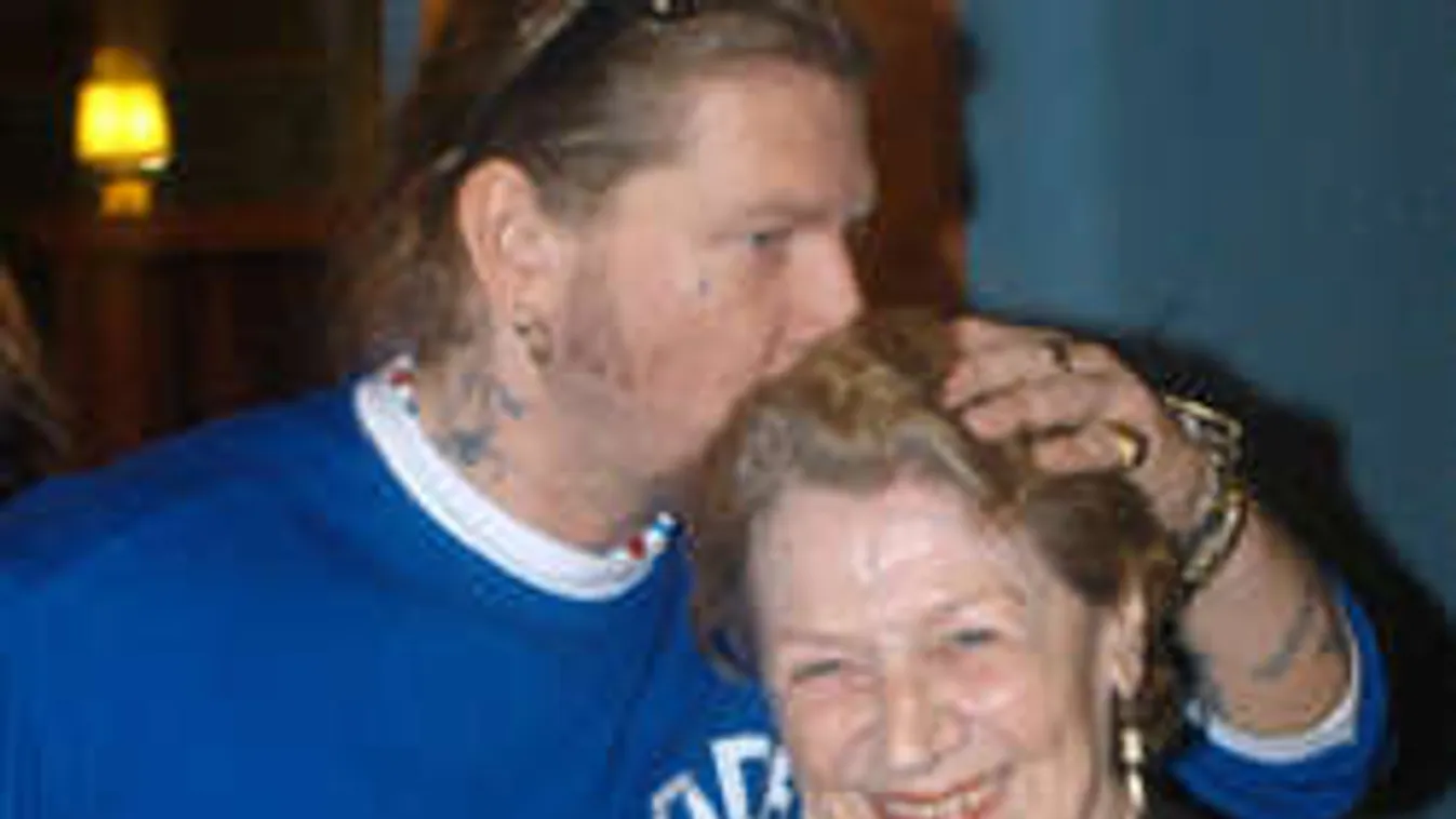 Kiderült: Õ lehet a nemzet színésze Psota Irén helyett!