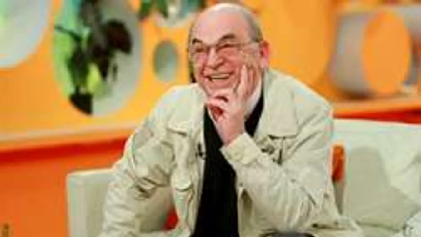 Így locsolkodik a Nemzet Színésze, aki kissé anyagias...