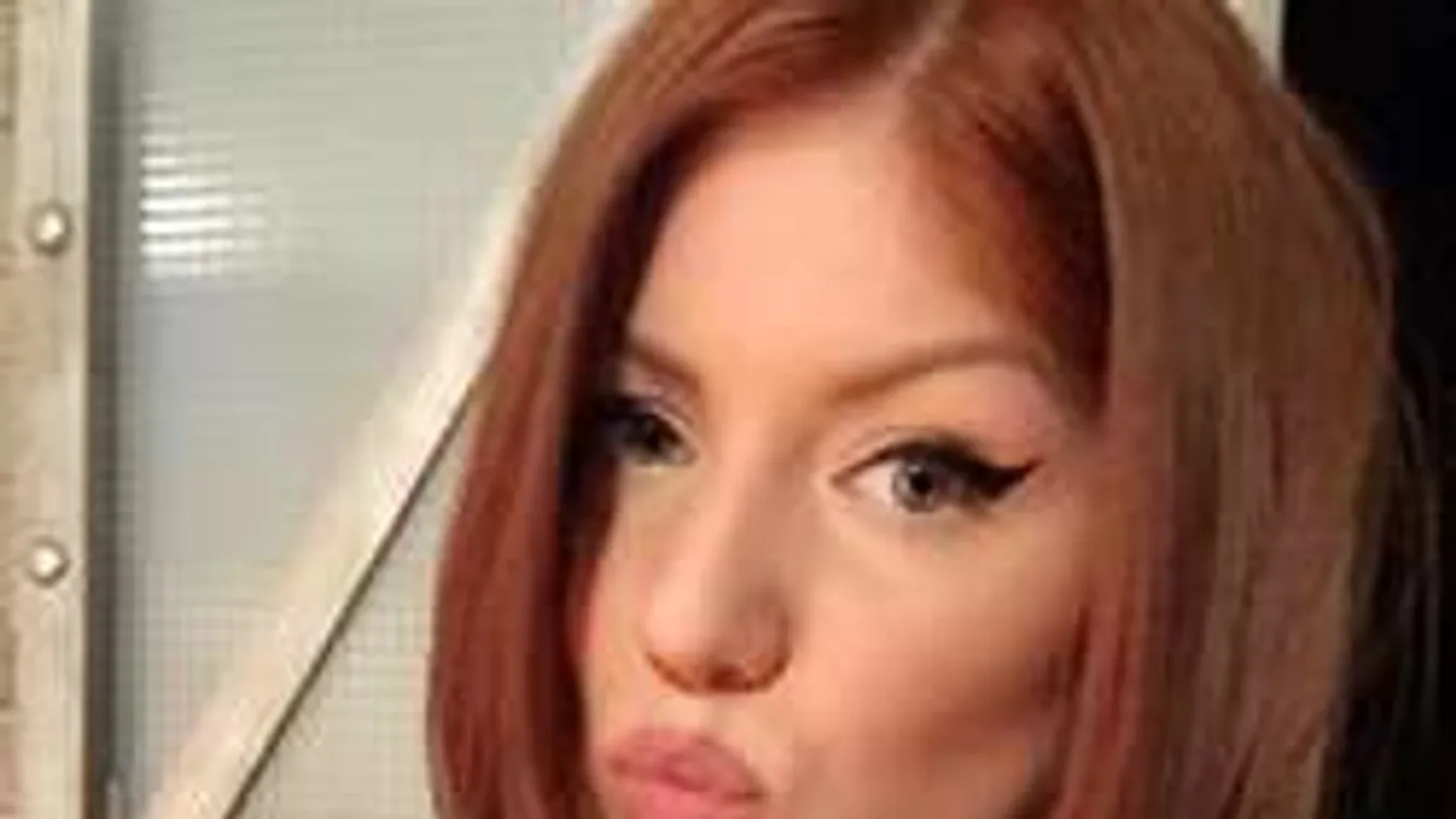 A magyar énekesnő fenekénél rajzolni se lehetne tökéletesebbet - Fotó