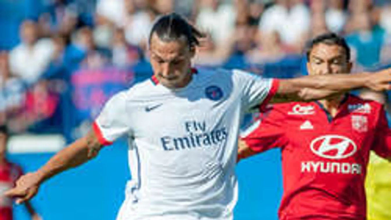 BL helyett buli, Ibra bikinis csajokkal mulatott