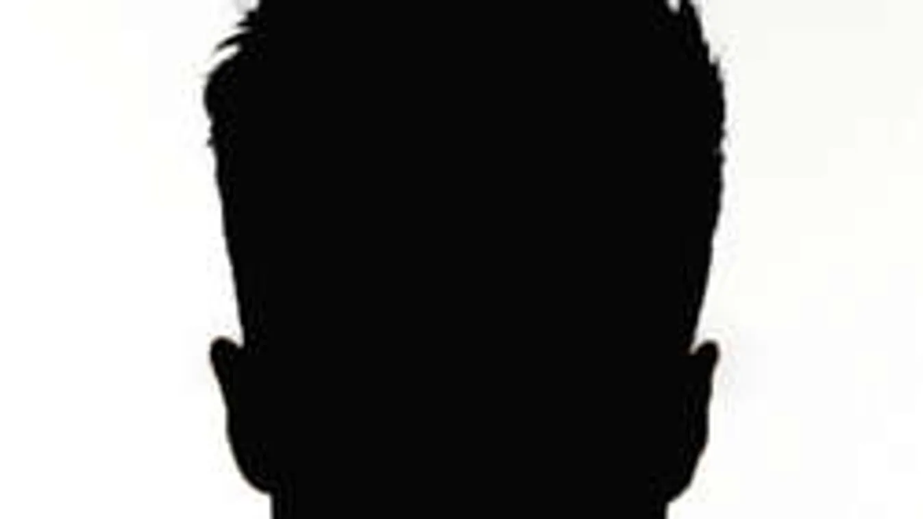 Mindenkit perrel fenyeget a botrányba keveredett magyar színész