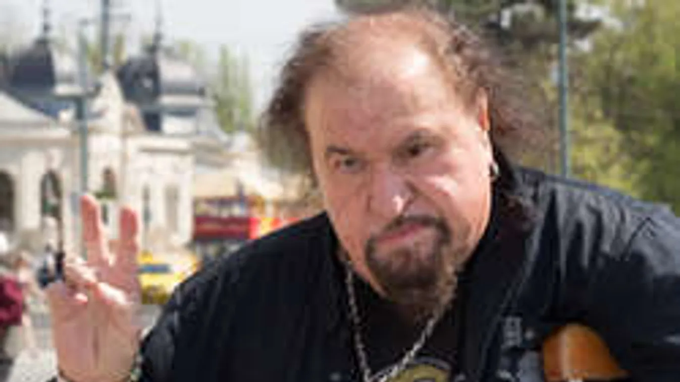 Felesége rákbetegségéről vallott Deák Bill Gyula!