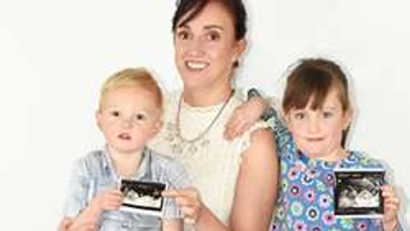 Így lett anya a kétvaginájú nő