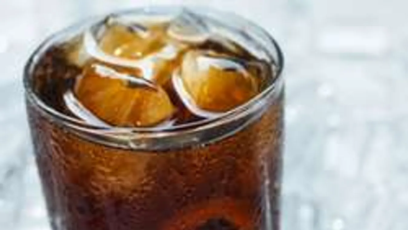 Így lesz olcsóbb és egészségesebb a kóla