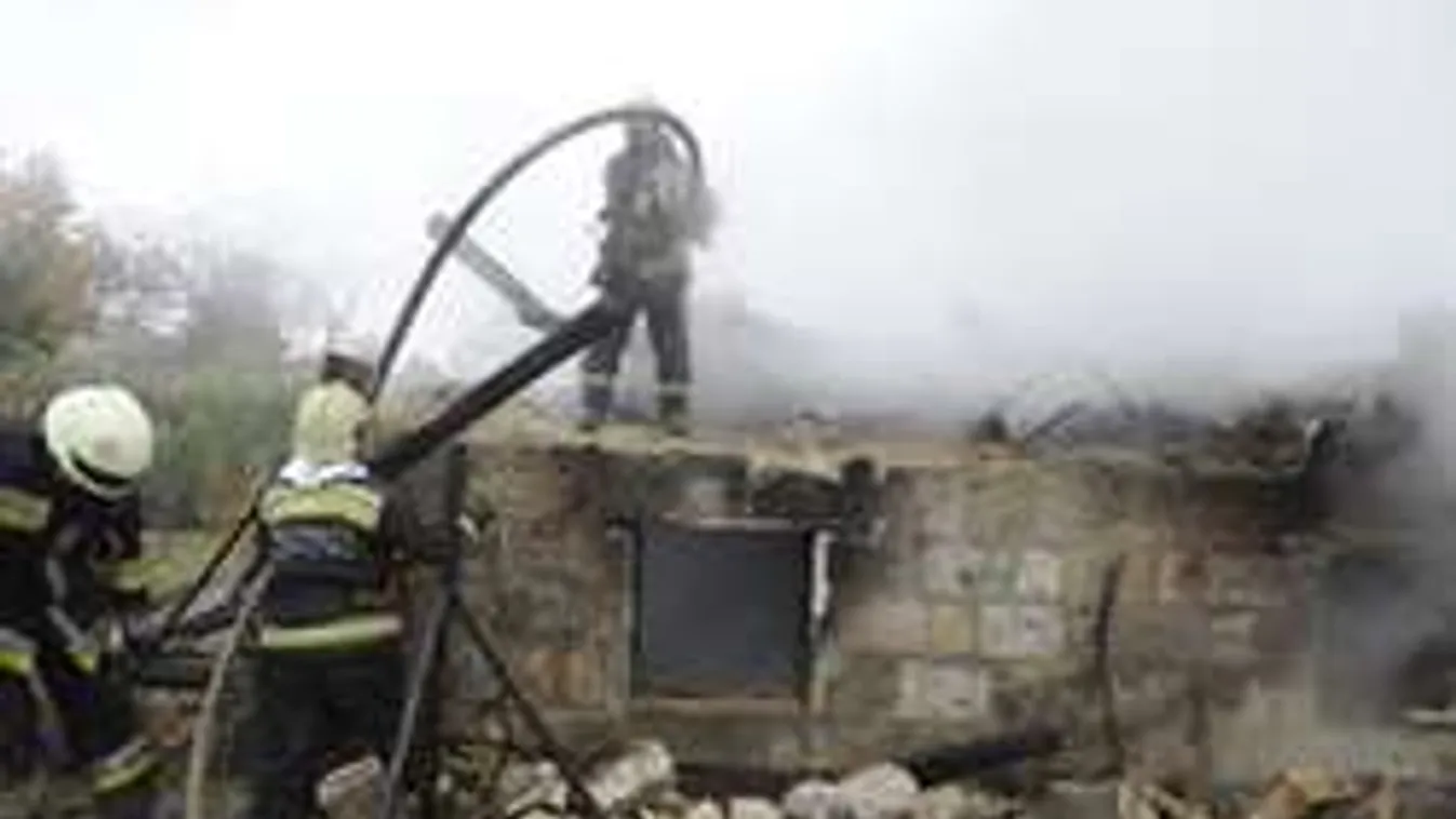 Hatalmas robbanás Csepelen! Túlélők után kutatnak!