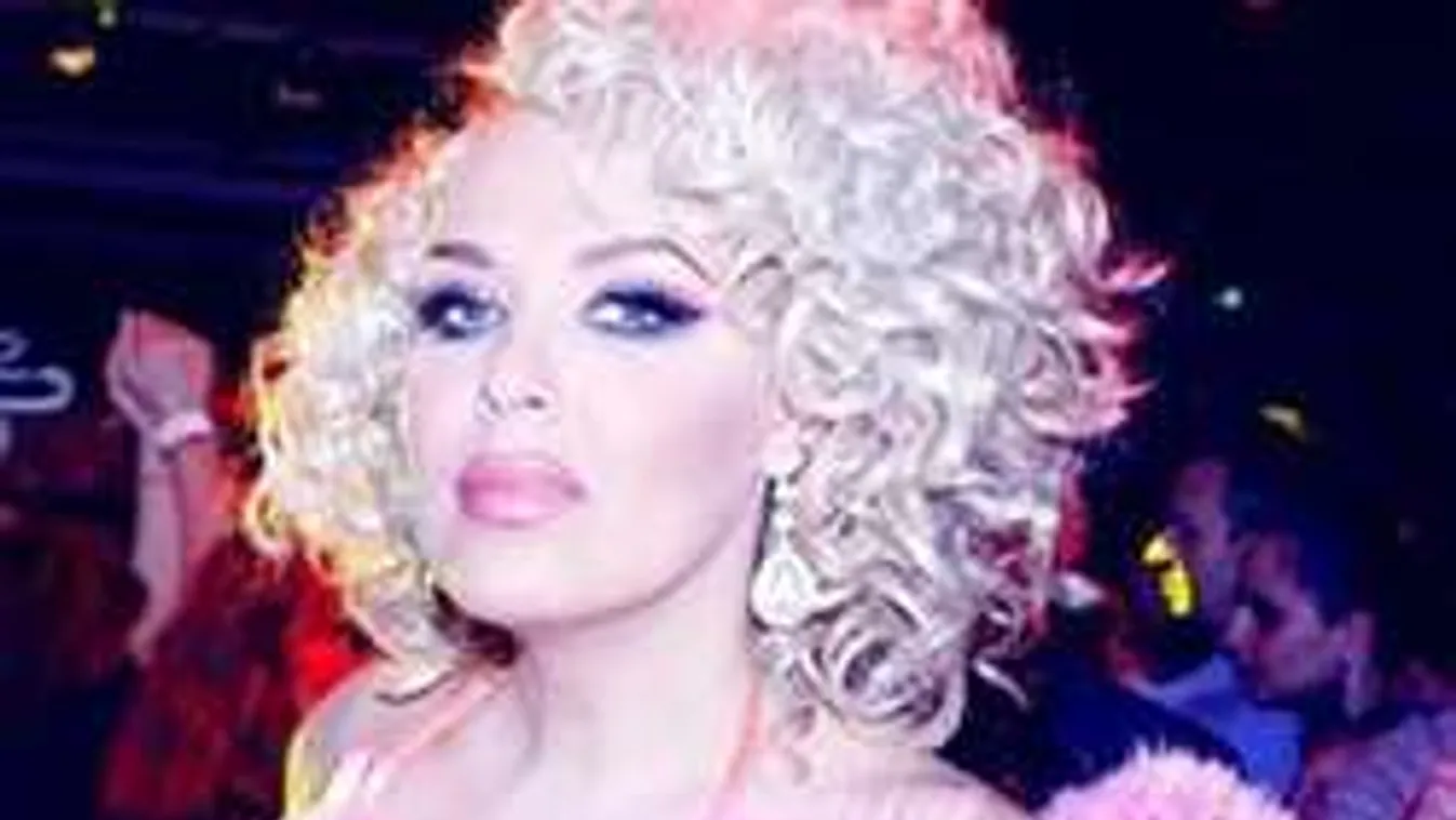 Elszabadultak tánc közben a Barátok közt exsztárjának mellei! - Videó