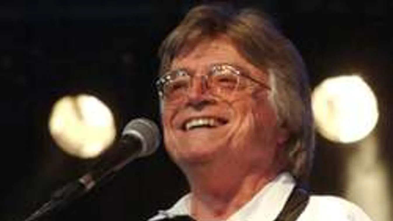 Kitálalt pályatársairól a legendás magyar zenész