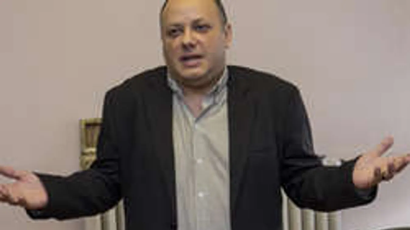 Súlyos döntést hozott Damu Roland!