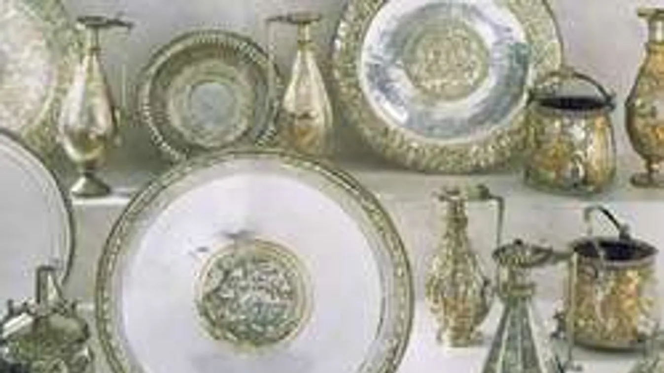 Kincsvadászok túrták fel a Seuso-palota ásatását