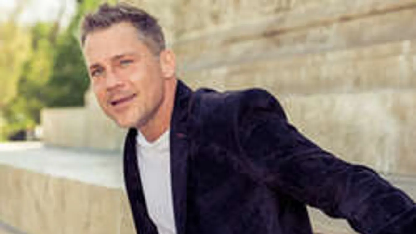 Hoppá: Részegen állt színpadra Hujber Ferenc!