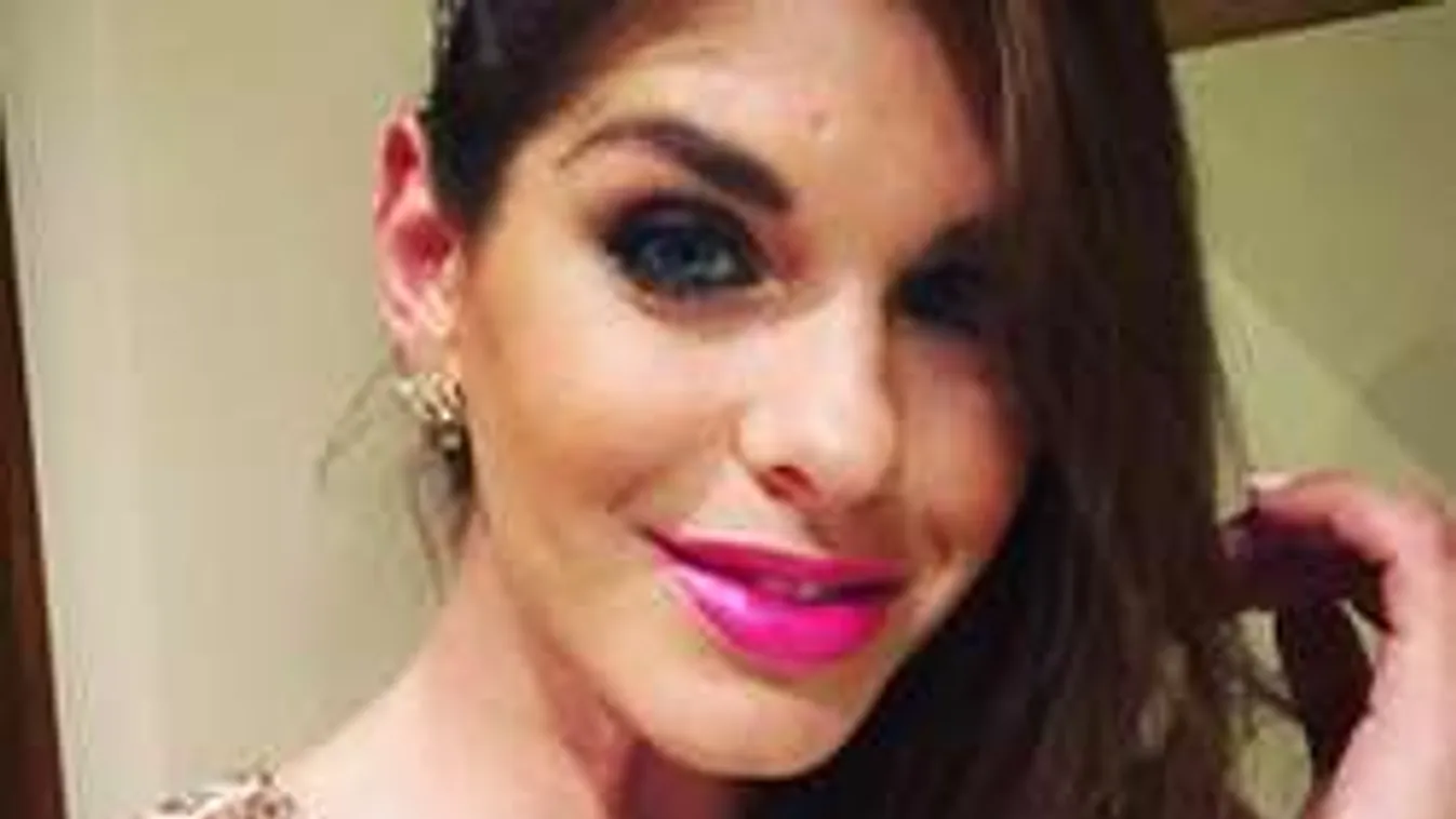 Menyasszonyi ruhában ünnepli a szingli Dér Heni a 30. születésnapját