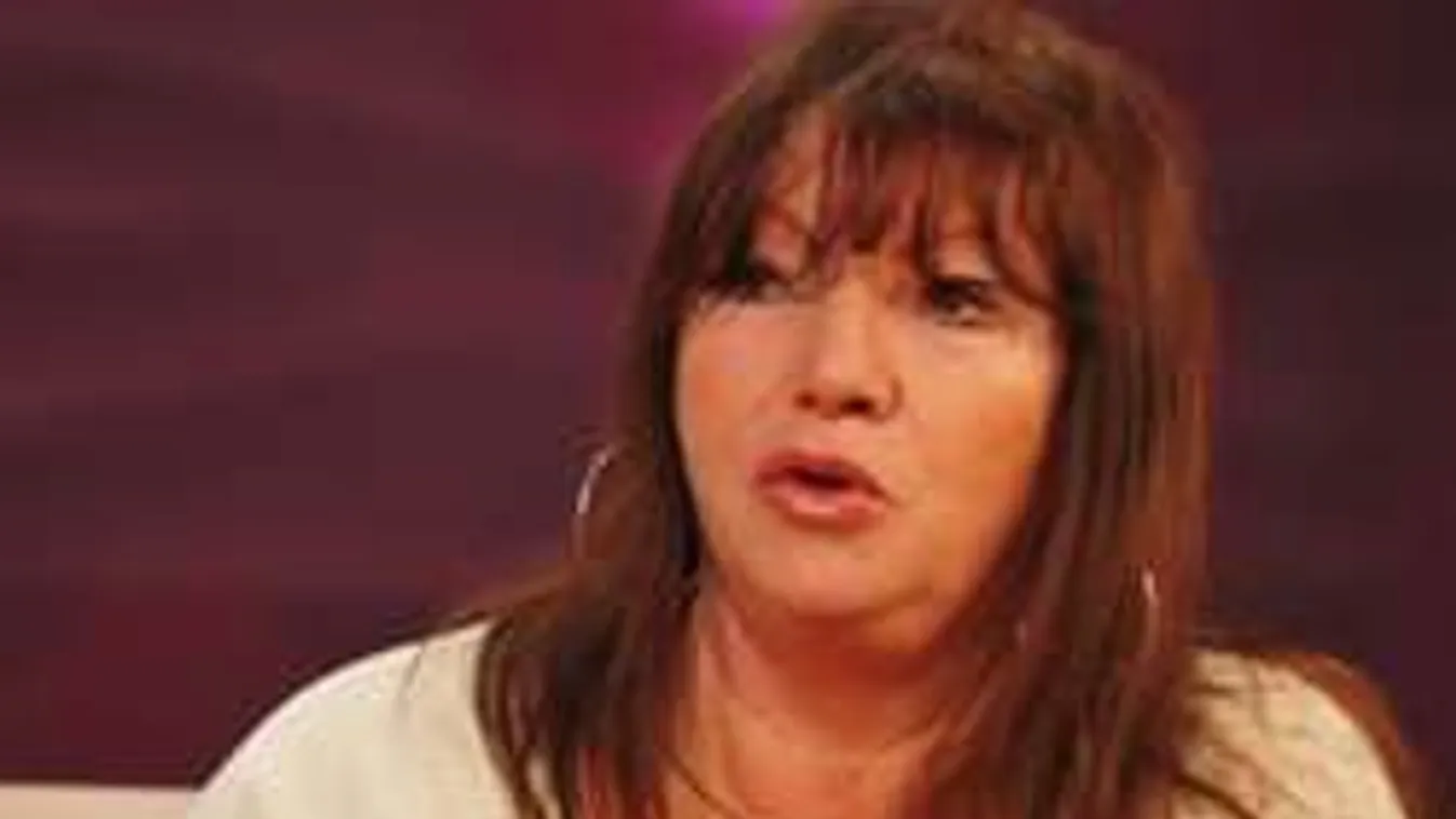 Rejtély: Hirtelen eltűnt a Facebookról Zalatnay Cini!