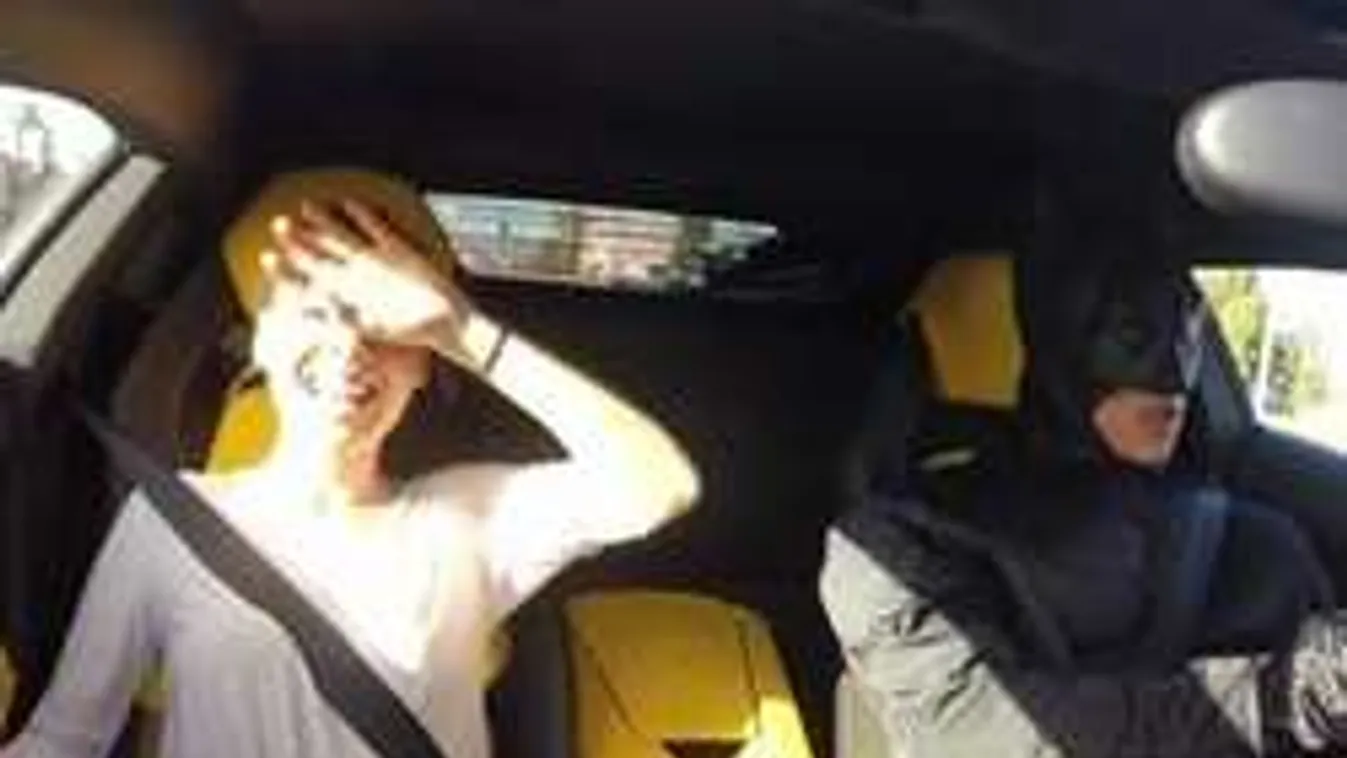 Hívott egy Ubert - Batman jött Lamborghinivel! - video