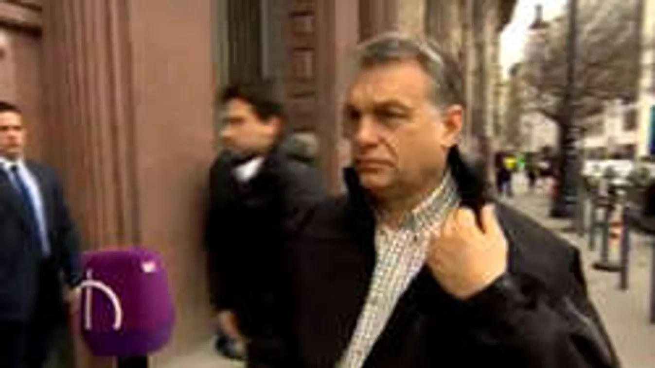 Orbán mellé állt a volt német kancellár migránsügyben