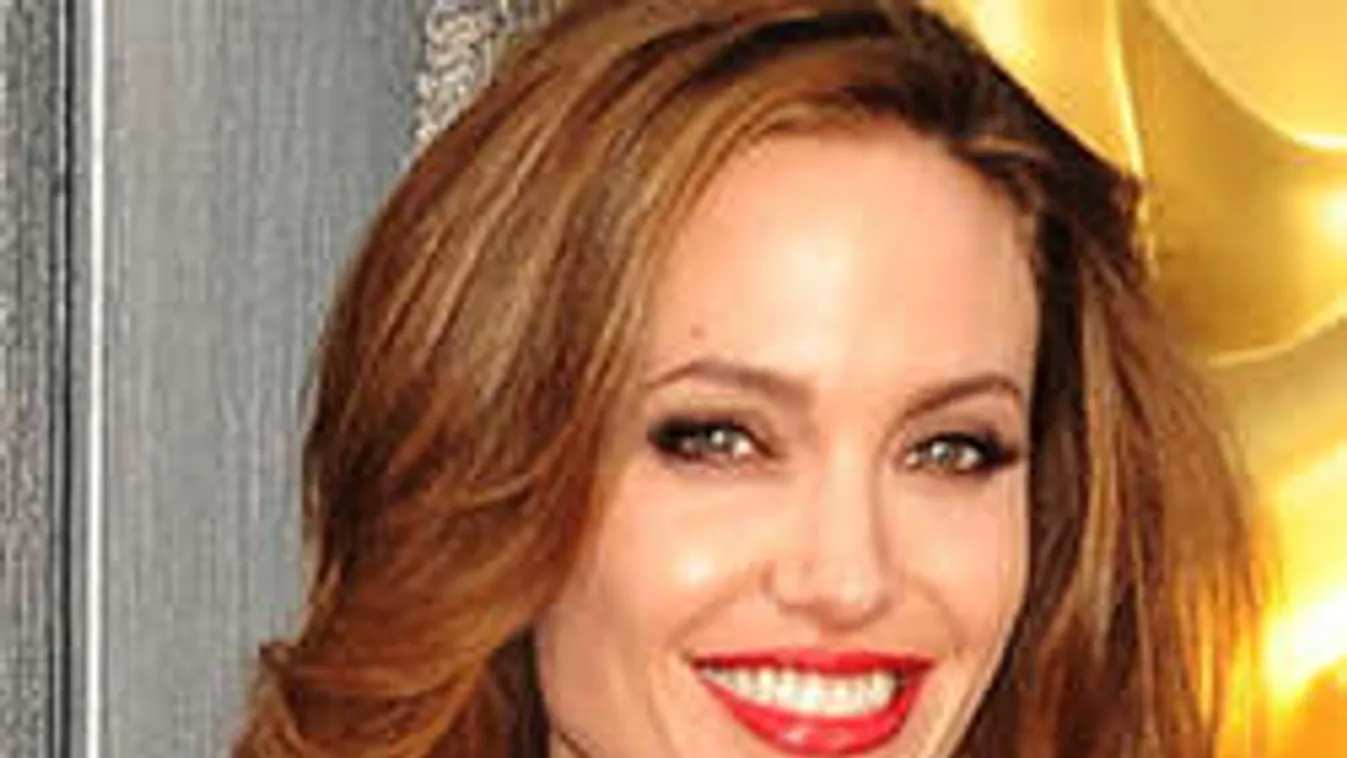 Megszólalásig hasonlít Angelina Jolie-ra a bunyós szépség!