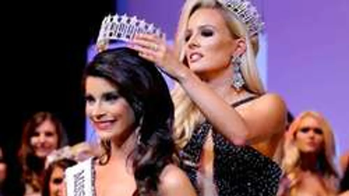 Késeléssel vádolták a szépségkirálynőt